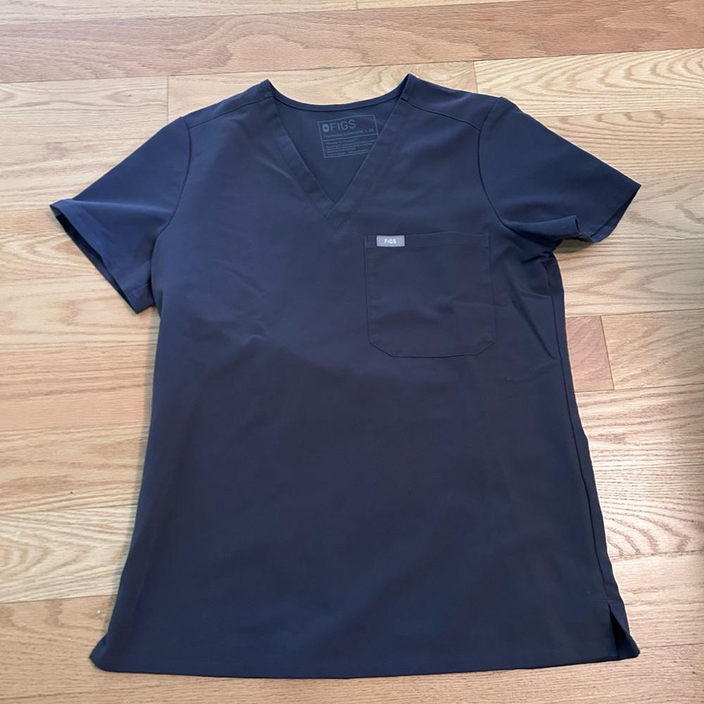 Women’s figs scrubs